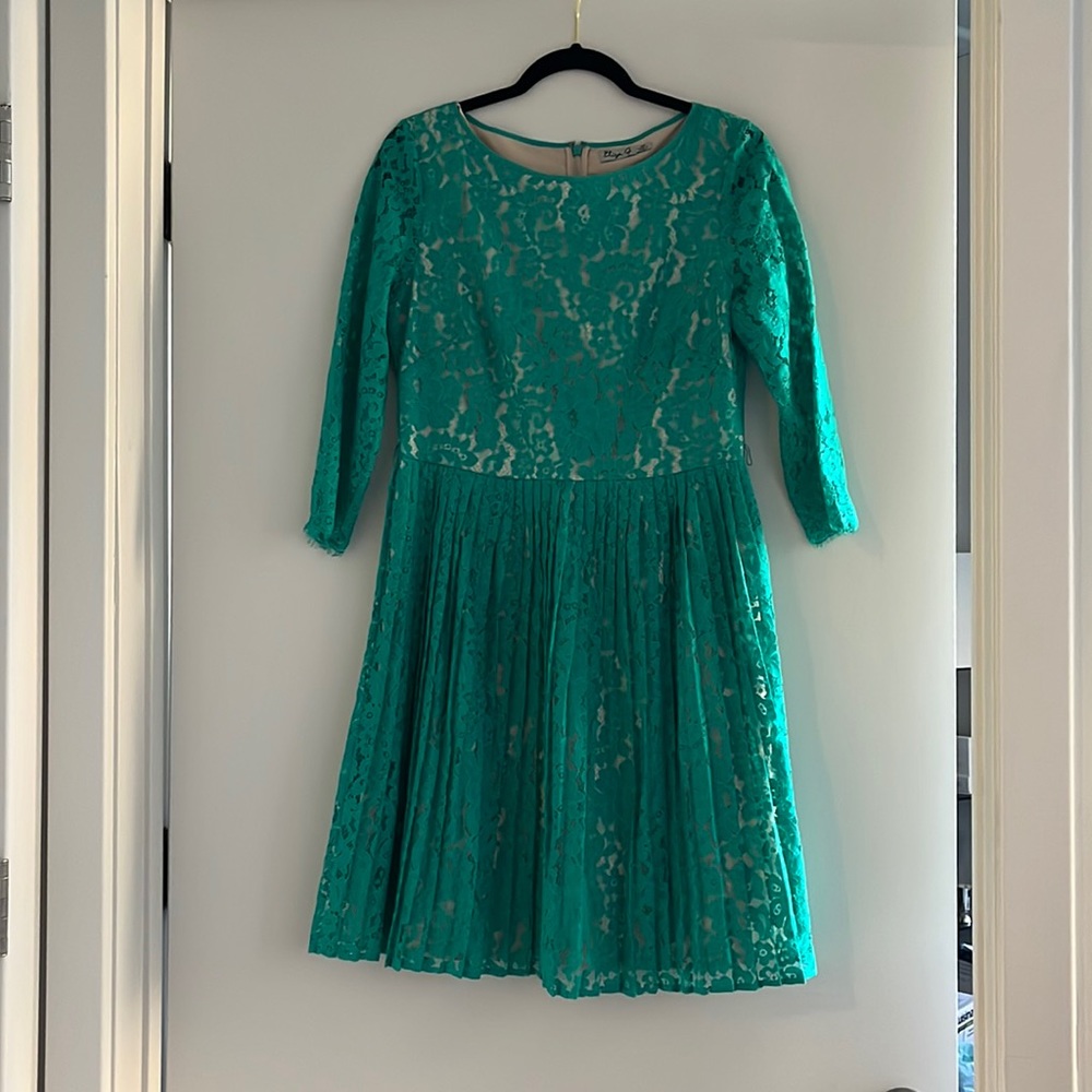 Green Lace 3/4 length sleeve Dress